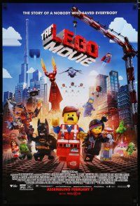 8c461 LEGO MOVIE advance DS 1sh '14 the story of a nobody who saved everybody!