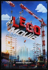 8c462 LEGO MOVIE teaser DS 1sh '14 cool image of title assembled w/cranes & plastic blocks!
