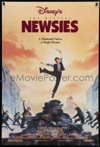 8c551 NEWSIES DS 1sh '92 Disney newsboy Christian Bale, great art by John Alvin!