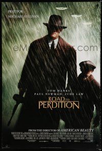 8c639 ROAD TO PERDITION style A int'l DS 1sh '02 Mendes directed, Tom Hanks, Paul Newman, Jude Law!