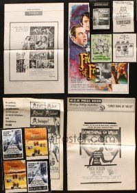 8d069 LOT OF 12 CUT PRESSBOOKS '60s-70s great advertising images from a variety of movies!