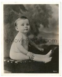 8h502 JUDY GARLAND 8.25x10 still '40 cute portrait of the legendary star when she was 1 year old!
