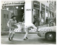 8h643 MIDNIGHT COWBOY 8.25x10 still '69 Jon Voight watches Dustin Hoffman almost get hit by a car!