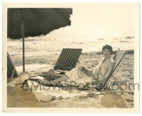 8h776 SEENA OWEN 8x10 still '26 relaxing on beach with Cosmopolitan magazine by Elmer Fryer!
