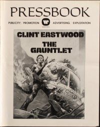 8k484 GAUNTLET pressbook '77 great art of Clint Eastwood & Sondra Locke by Frank Frazetta!