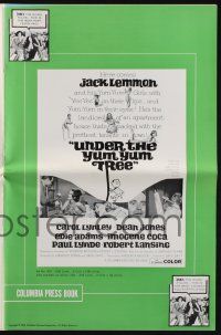 8k808 UNDER THE YUM-YUM TREE pressbook '63 Jack Lemmon romances Carol Lynley & many sexy girls!