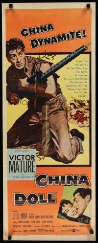 8s499 CHINA DOLL insert '58 cool art of Flying Tiger Victor Mature with huge machine gun!
