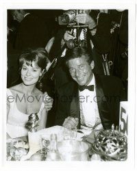 9a081 ANNE HEYWOOD/EFREM ZIMBALIST, JR 8.25x10 still '68 together at the Golden Globe Awards!