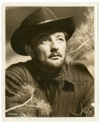 9a132 BLOOD ON THE MOON 8.25x10 still '49 close up of Robert Mitchum with beard & cowboy hat!