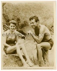 9a147 BRIDGE ON THE RIVER KWAI candid 8.25x10.25 still '58 Holden & wife Marshall in swimsuits!