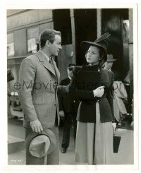 9a861 STRANGER IN TOWN 8.25x10 still '43 Jean Rogers & Richard Carlson stage a lovers' quarrel!