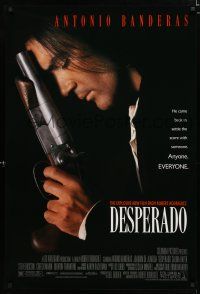 9b198 DESPERADO 1sh '95 Robert Rodriguez, close image of Antonio Banderas with big gun!