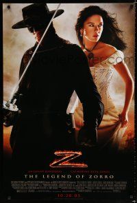9b396 LEGEND OF ZORRO advance 1sh '05 Antonio Banderas is Zorro, sexy Catherine Zeta-Jones!