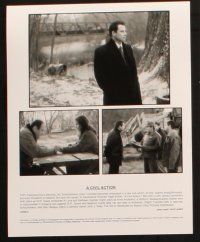 9c852 CIVIL ACTION presskit w/ 5 stills '98 great images of John Travolta as attorney!
