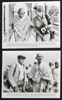 9c542 GANDHI presskit w/ 15 stills '82 Ben Kingsley as The Mahatma, Richard Attenborough!