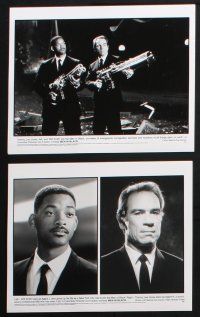 9c611 MEN IN BLACK presskit w/ 10 stills '97 Will Smith & Tommy Lee Jones, Sonnefeld candid!