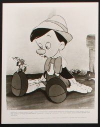9c754 PINOCCHIO presskit w/ 7 stillsR84 Disney classic cartoon about wooden boy who wants to be real