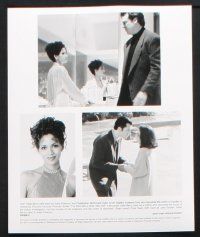 9c709 RICH MAN'S WIFE presskit w/ 8 stills '96 Halle Berry, Peter Greene, Clive Owen