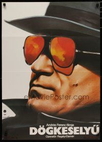 9k040 DOGKESELYU Hungarian 22x32 '82 cool art of man wearing glasses & hat by Wanda Szyksznian!