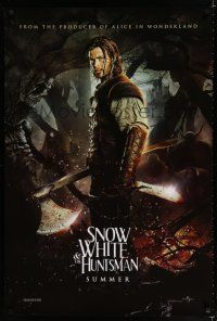 9m695 SNOW WHITE & THE HUNTSMAN teaser DS 1sh '12 cool image of Chris Hemsworth in title role!
