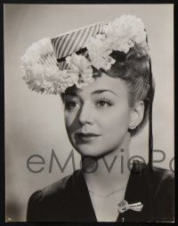 9p920 ANNE SHIRLEY 2 8x10 stills '40s close up & seated portraits of the pretty star!
