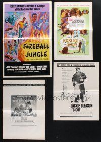 9t033 LOT OF 21 UNCUT PRESSBOOKS '50s-70s great advertising images from a variety of movies!