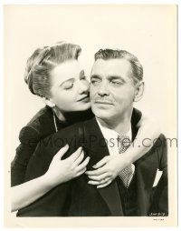 9y411 HOMECOMING 8x10.25 still '48 c/u of pretty Anne Baxter hugging Clark Gable from behind!
