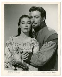 9y482 KNIGHTS OF THE ROUND TABLE 8.25x10.25 still R62 Taylor as Lancelot, Gardner as Guinevere