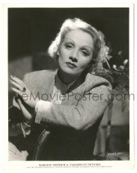 9y554 MARLENE DIETRICH 8x10.25 still '35 great seated close up wearing suit jacket!