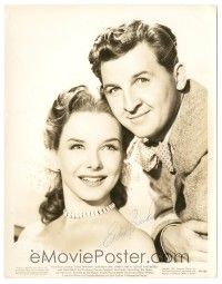 1a429 EDDIE BRACKEN signed 8x10.25 still '45 great close up with Diana Lynn in Out of This World!