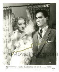 1a533 MARLENE DIETRICH signed 8.25x10 still '50 with Richard Todd in Hitchcock's Stage Fright!