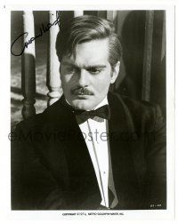 1a558 OMAR SHARIF signed 8x10.25 still R74 great c/u in tuxedo from the classic Doctor Zhivago!