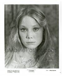1a599 SISSY SPACEK signed 8x10.25 still '77 great head & shoulders close up from 3 Women!