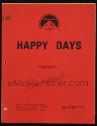 1a150 HENRY WINKLER signed TV script + 2 vintage stills April 3, 1981 Happy Days: American Musical!