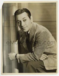 1b100 GEORGE RAFT 10x13 still '30s great seated close up in suit & tie by Eugene Robert Richee!