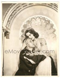 1b220 ROMEO & JULIET deluxe 10.25x13 still '36 romantic c/u of Norma Shearer & Leslie Howard!