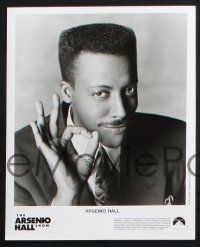 1b917 ARSENIO HALL SHOW TV presskit w/ 3 stills '89 cool close ups of the performer in suit and tie