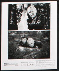 1b741 EDGE presskit w/ 6 stills '97 Anthony Hopkins & Alec Baldwin, director Lee Tamahori candids!