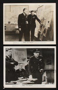 1e992 TARGET FOR TONIGHT 2 8x10 stills '41 WWII English RAF - actually filmed under fire!