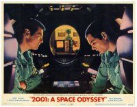 1r439 2001: A SPACE ODYSSEY LC #7 '68 Lockwood & Dullea try to hold discussion away from HAL 9000!