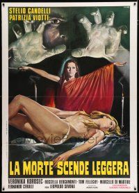 2b032 DEATH FALLS LIGHTLY Italian 1p '72 wild Renato Casaro artwork with sexy mostly naked woman!