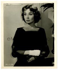 2d139 AUDREY HEPBURN 8.25x10 still '57 c/u of the beautiful star from Love in the Afternoon!