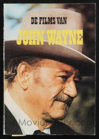 2g210 DE FILMS VAN JOHN WAYNE Dutch softcover book '79 an illustrated biography of The Duke!