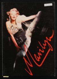 2g271 MARILYN English softcover book '86 filled with incredible images of the sexy movie legend!