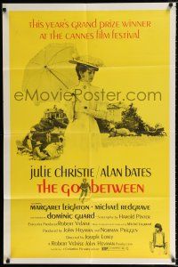 2h374 GO BETWEEN yellow style 1sh '71 art of Julie Christie with umbrella, directed by Joseph Losey