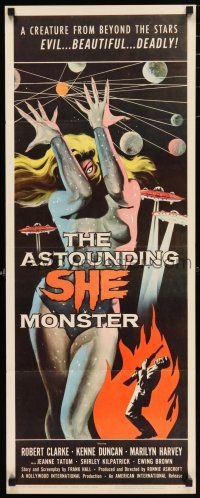 2y107 ASTOUNDING SHE MONSTER insert '58 art of the beautiful & deadly creature from the stars!