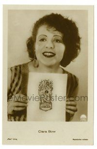 3c029 CLARA BOW German Ross postcard '20s holding her personalized bookplate with cool art!