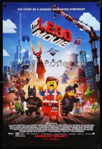3h438 LEGO MOVIE advance DS 1sh '14 the story of a nobody who saved everybody!