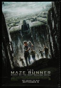 3h489 MAZE RUNNER style B advance DS 1sh '14 Dylan O'Brien, Poulter, Brodie-Sangster, cool image!
