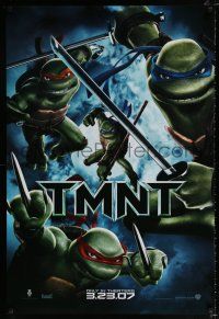 3h778 TMNT advance DS 1sh '07 Teenage Mutant Ninja Turtles, cool image of cast with weapons!